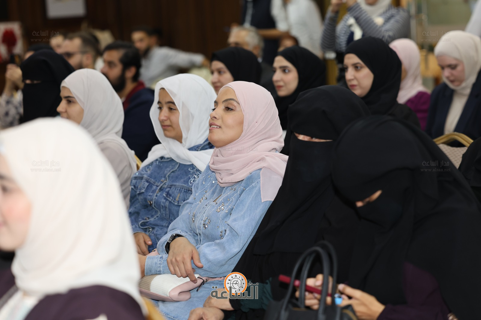 Madar Al-Saa Images 0.06057880179501973