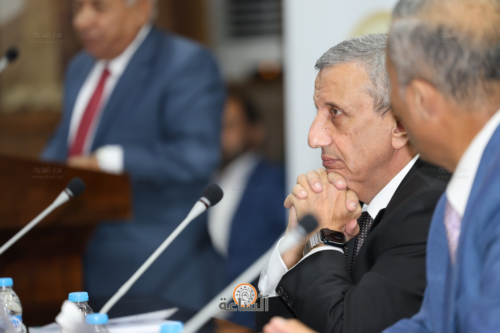 Madar Al-Saa Images 0.44703976072523877