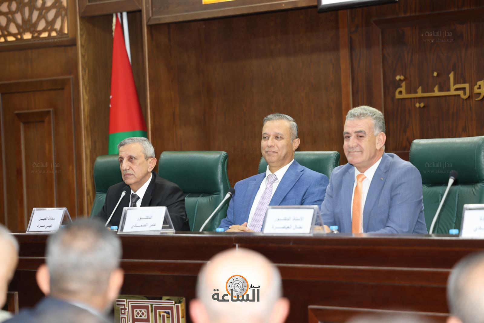 Madar Al-Saa Images 0.5047463553180491