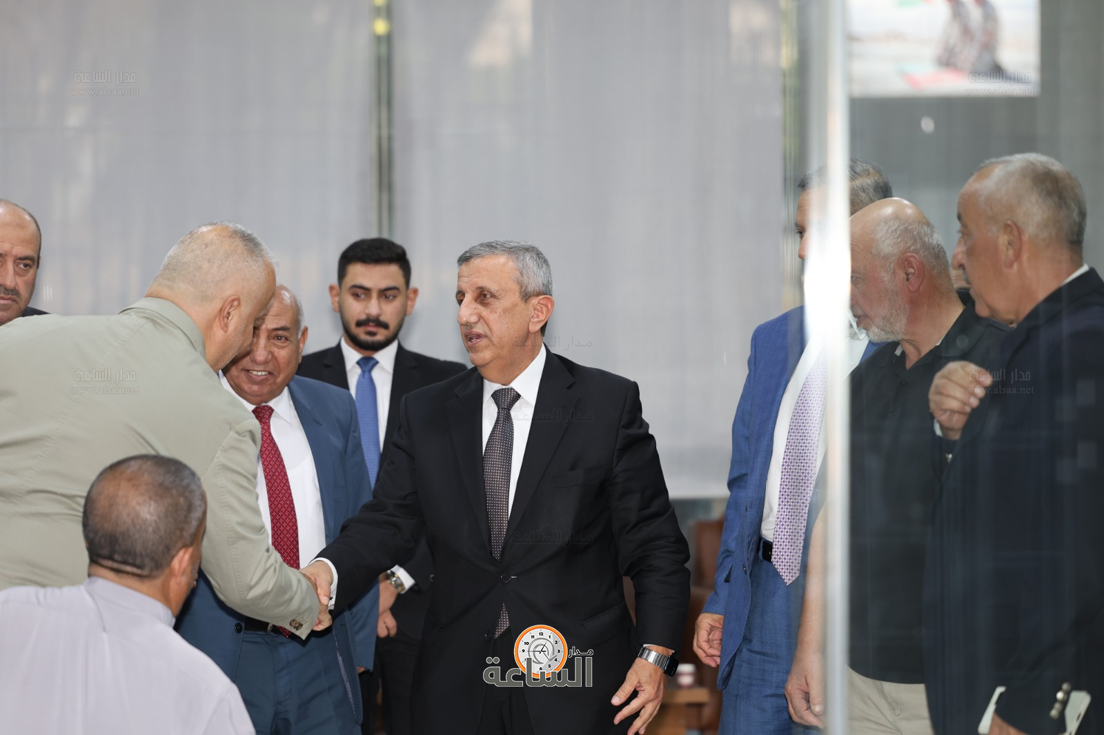 Madar Al-Saa Images 0.00523778050293966