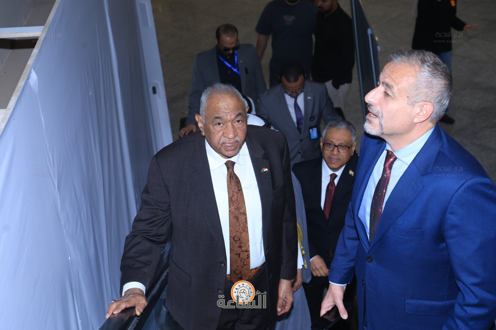 Madar Al-Saa Images 0.39436089586070644