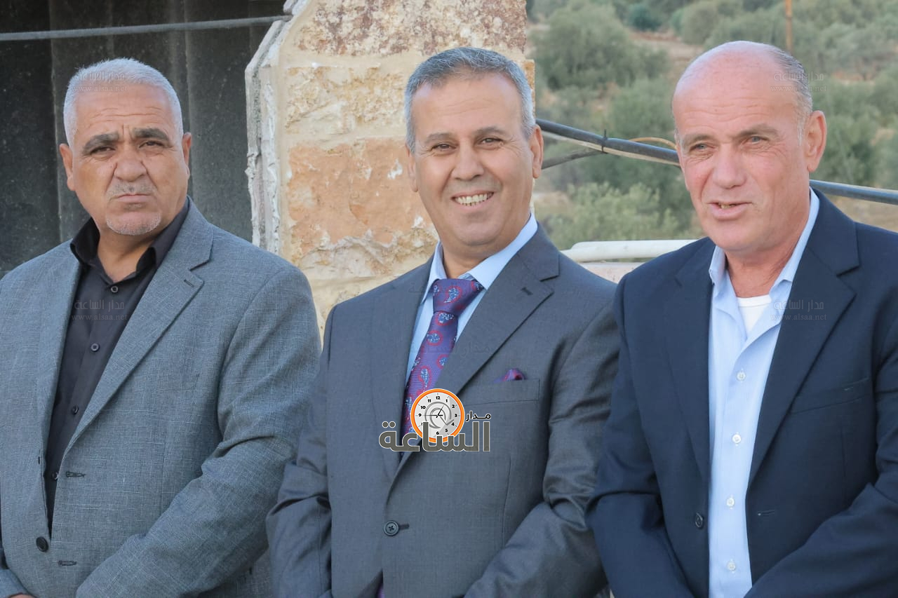 Madar Al-Saa Images 0.4110395450271115