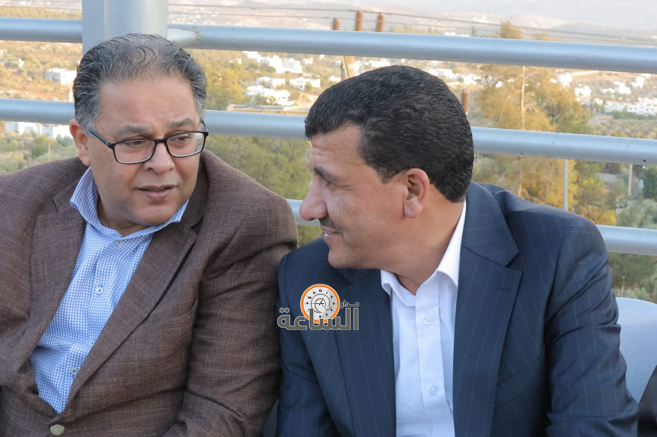 Madar Al-Saa Images 0.457170228108437