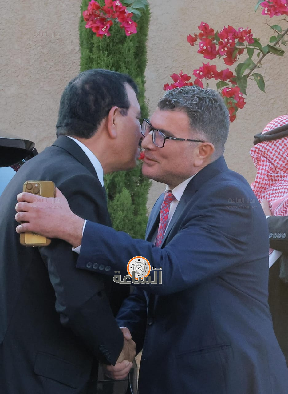 Madar Al-Saa Images 0.9597917398040944