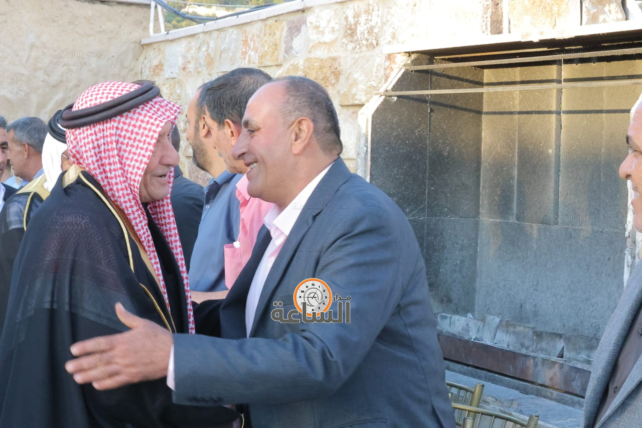 Madar Al-Saa Images 0.4106051061746816