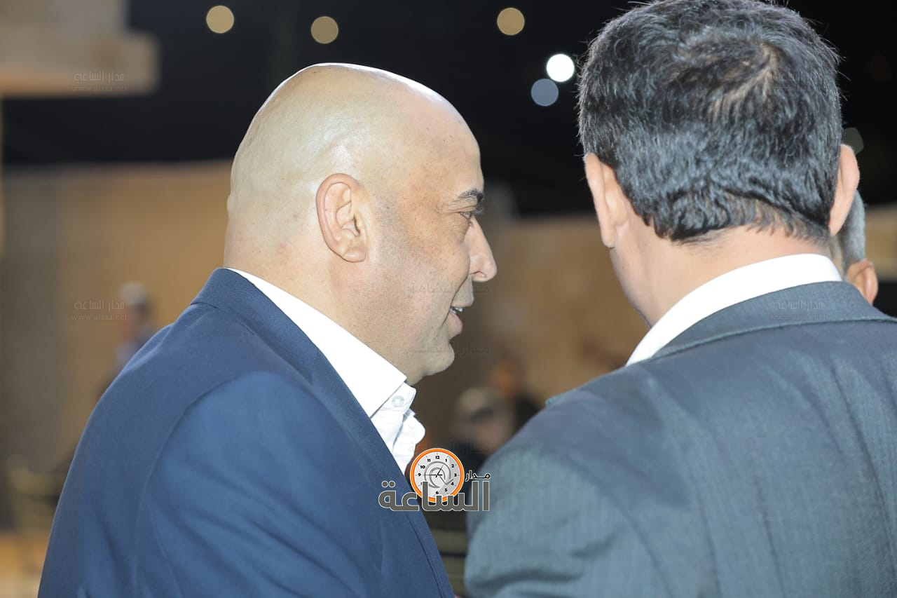 Madar Al-Saa Images 0.5900697352379175