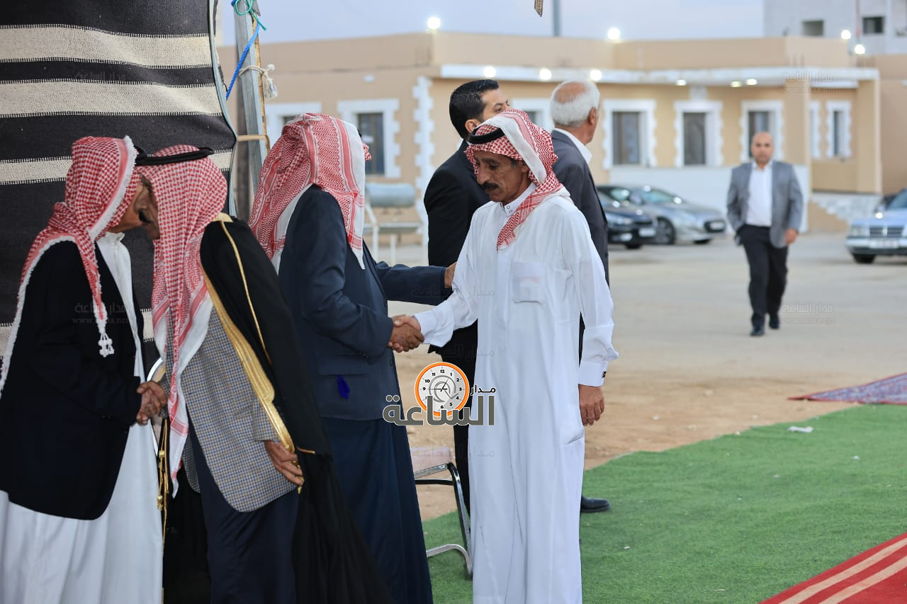 Madar Al-Saa Images 0.16539187003497235