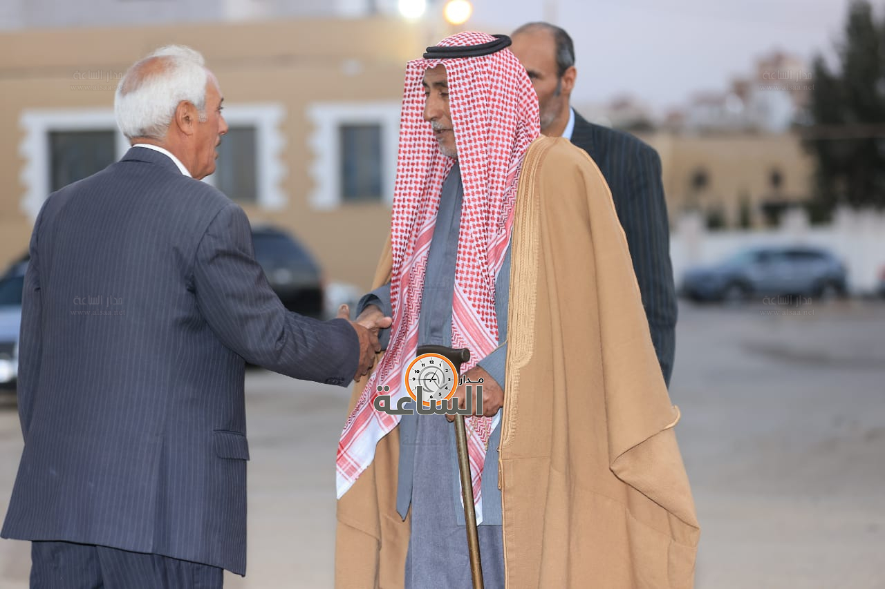 Madar Al-Saa Images 0.8459628535453377