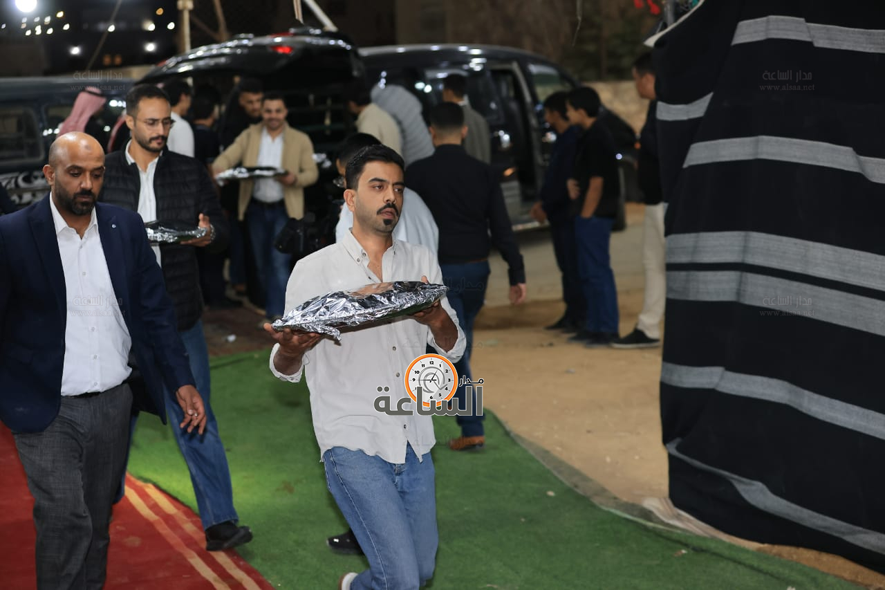 Madar Al-Saa Images 0.37688737856421417