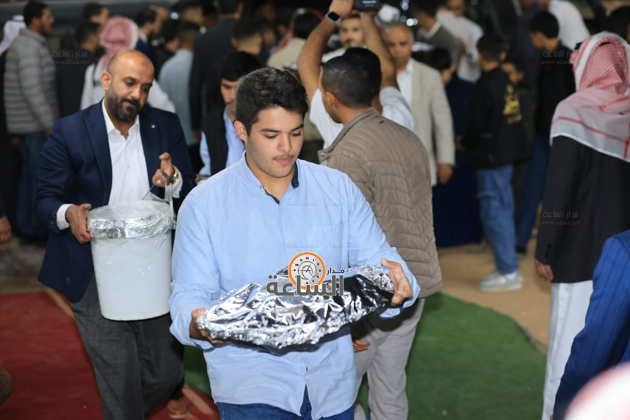 Madar Al-Saa Images 0.00715381050850572