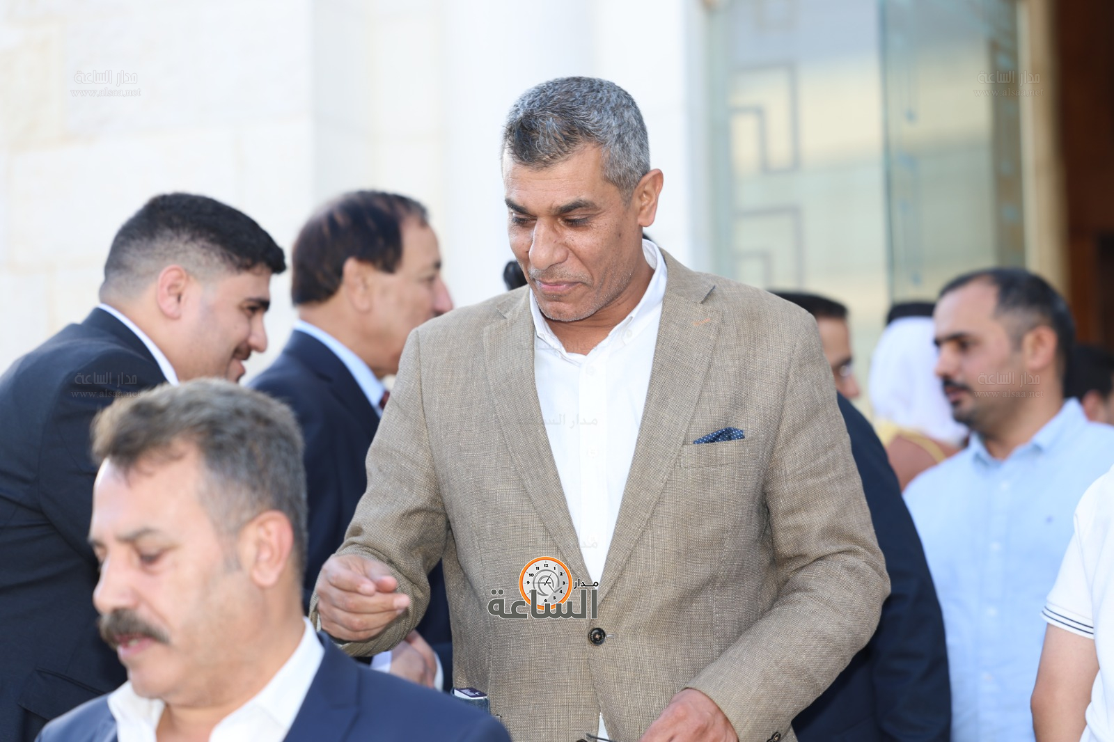 Madar Al-Saa Images 0.6536003403355305