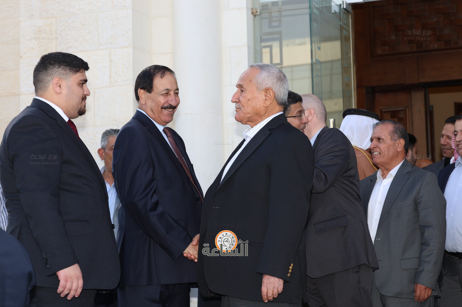 Madar Al-Saa Images 0.10221151885687474