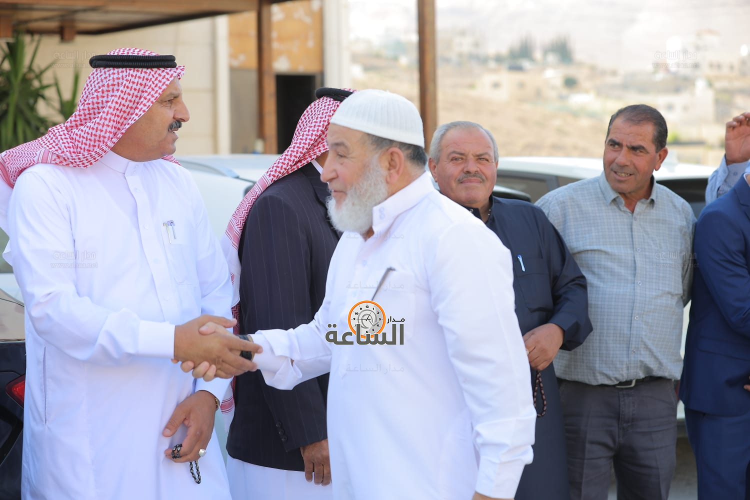 Madar Al-Saa Images 0.24470553760134395