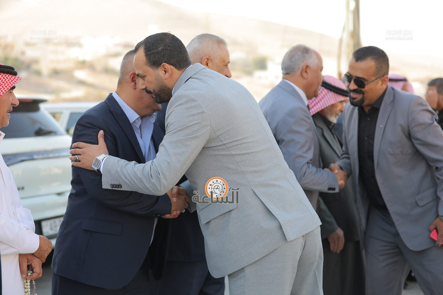 Madar Al-Saa Images 0.8851140196160645