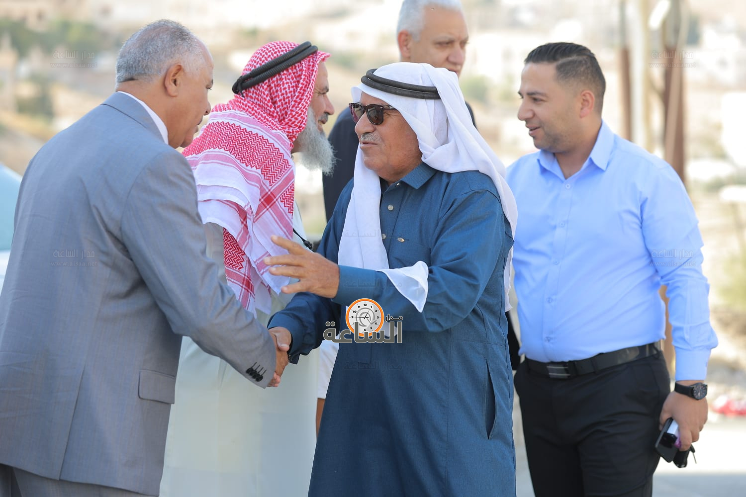 Madar Al-Saa Images 0.6686592644164062