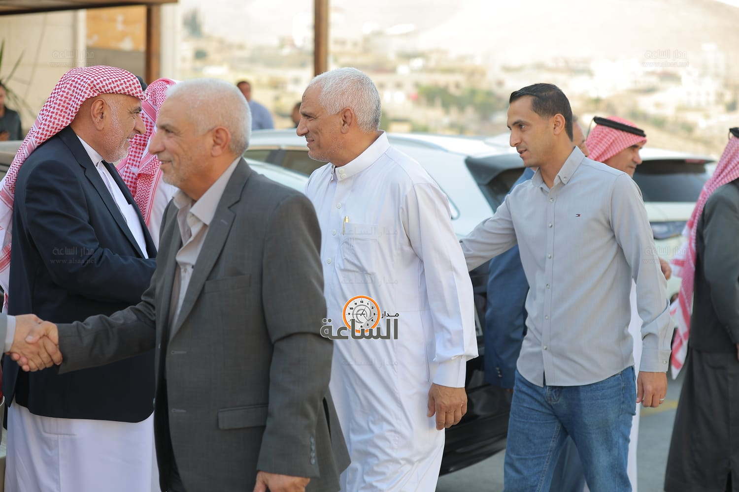 Madar Al-Saa Images 0.4141884093955416