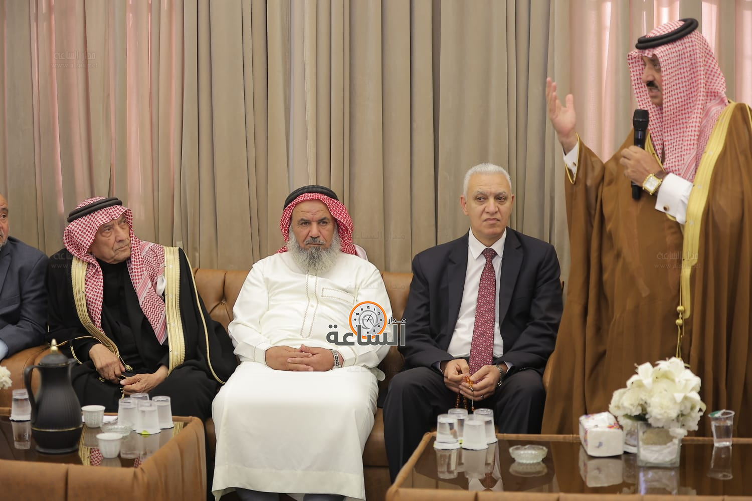 Madar Al-Saa Images 0.6899300326703158