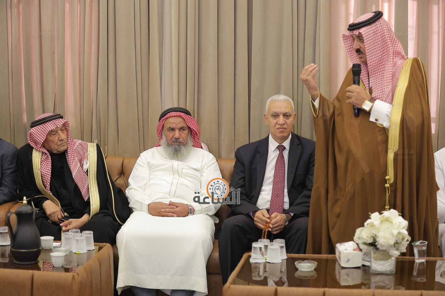 Madar Al-Saa Images 0.15739544408368045