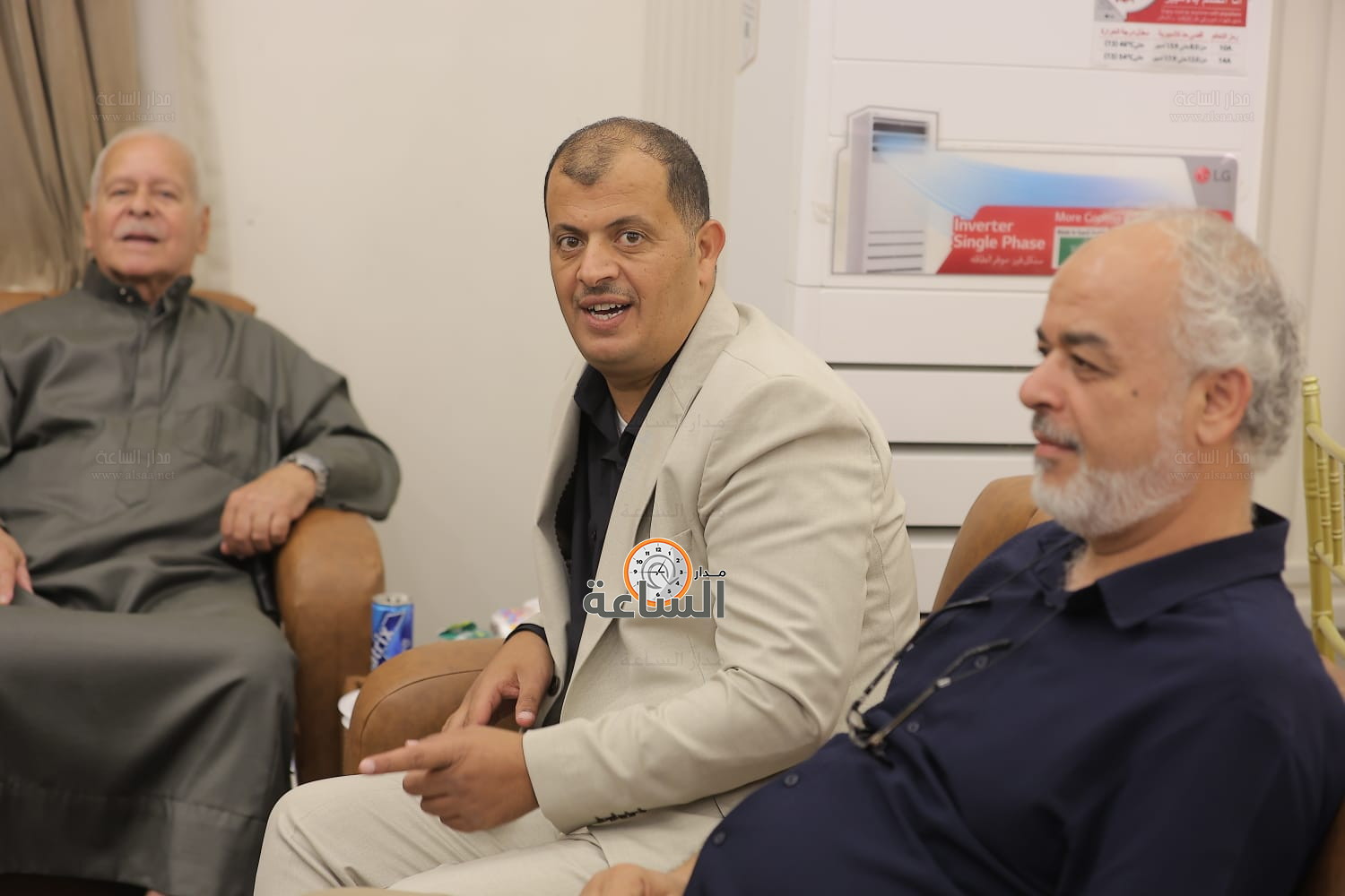 Madar Al-Saa Images 0.38993906508879006