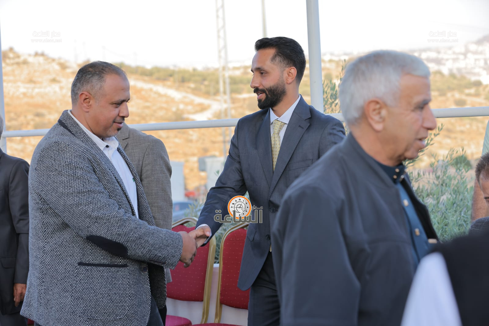 Madar Al-Saa Images 0.3570864439160134