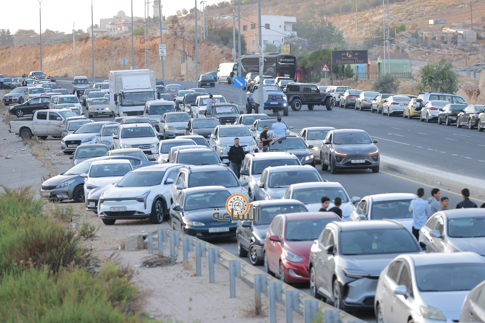 Madar Al-Saa Images 0.5415870151174317