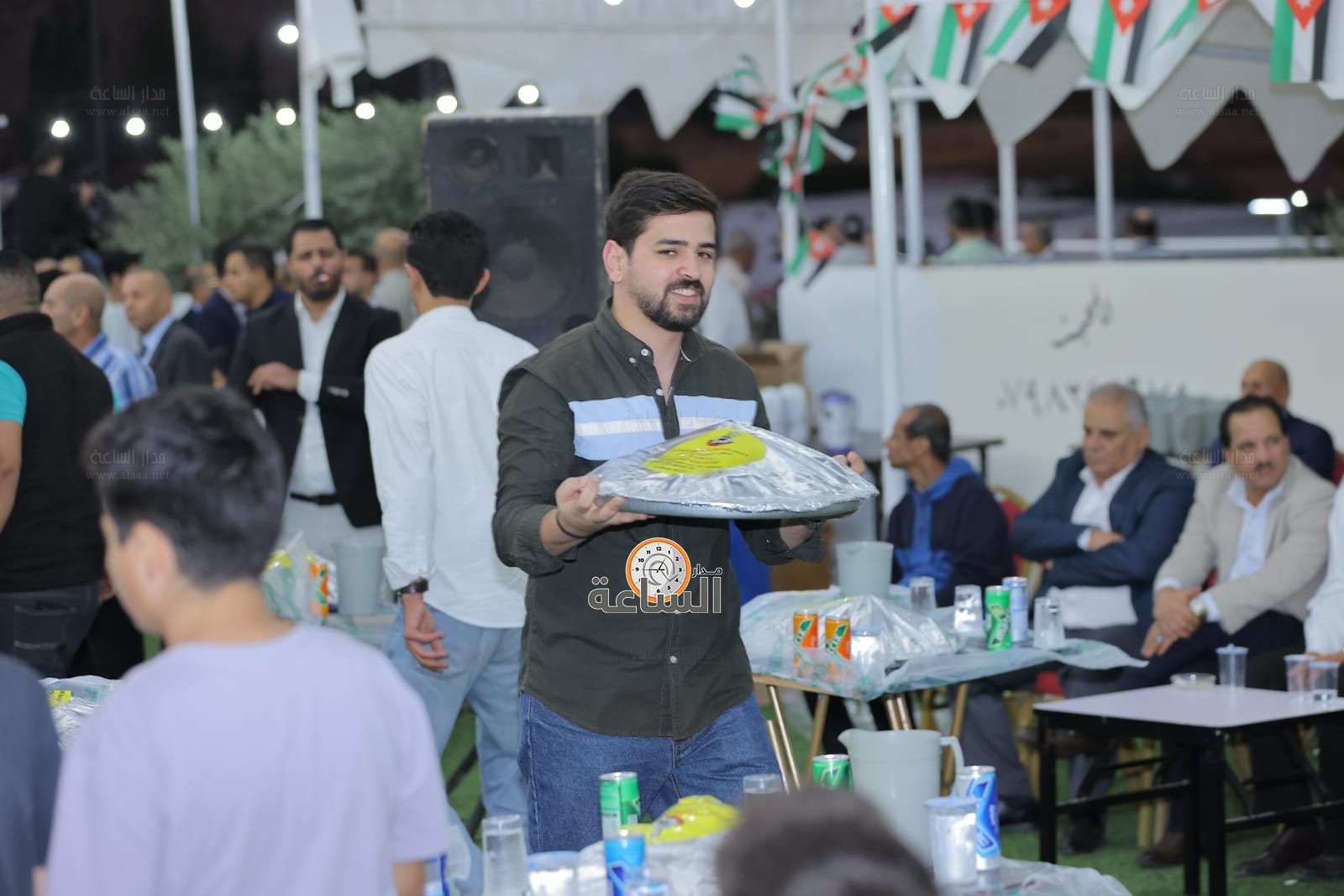 Madar Al-Saa Images 0.9042899016565017