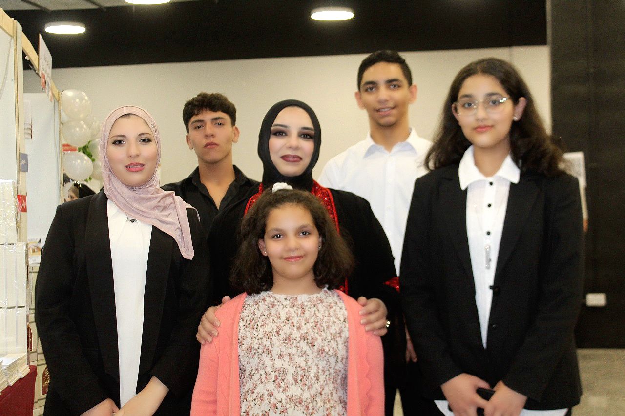 Madar Al-Saa Images 0.11189653797680388