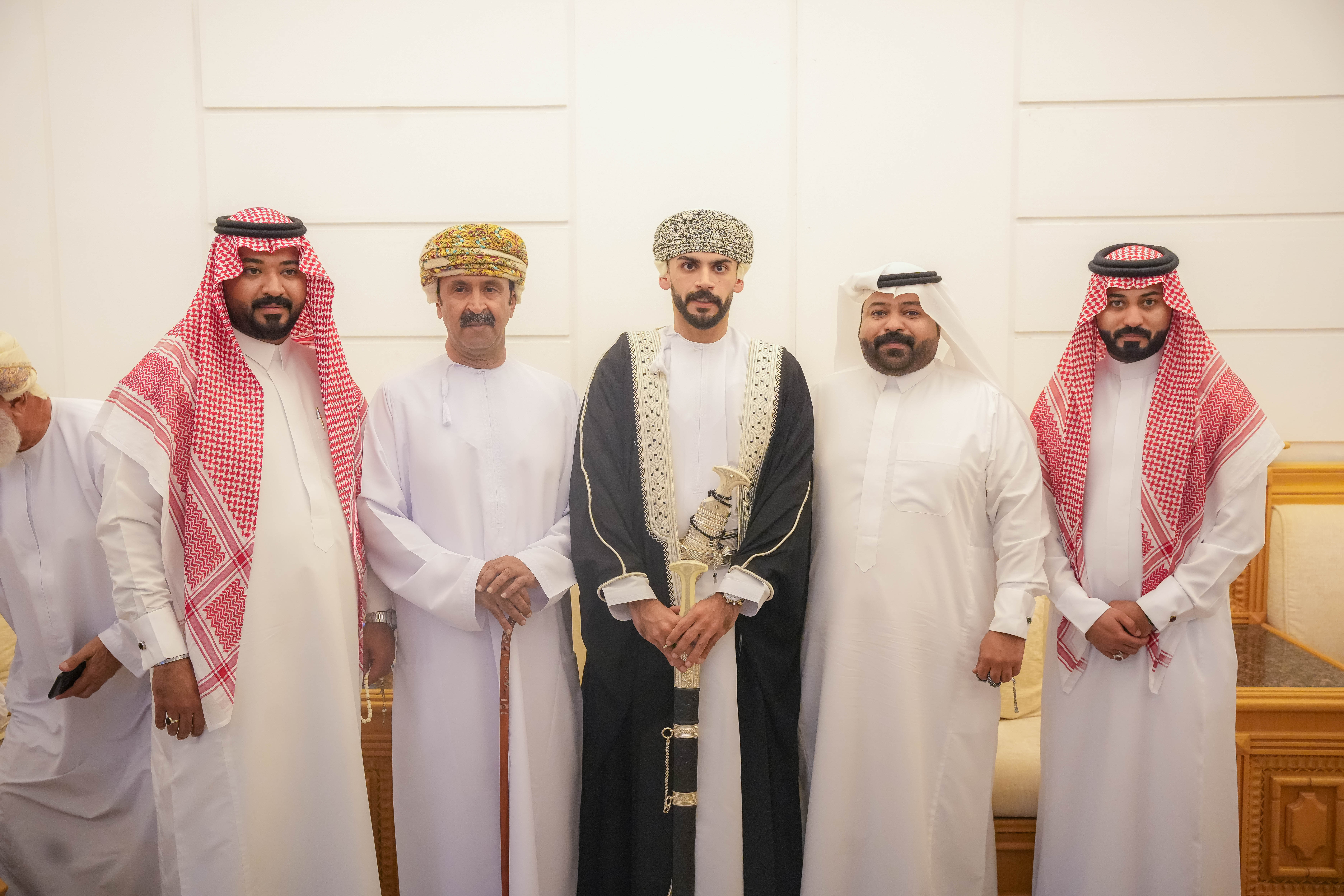 Madar Al-Saa Images 0.012381825401958202