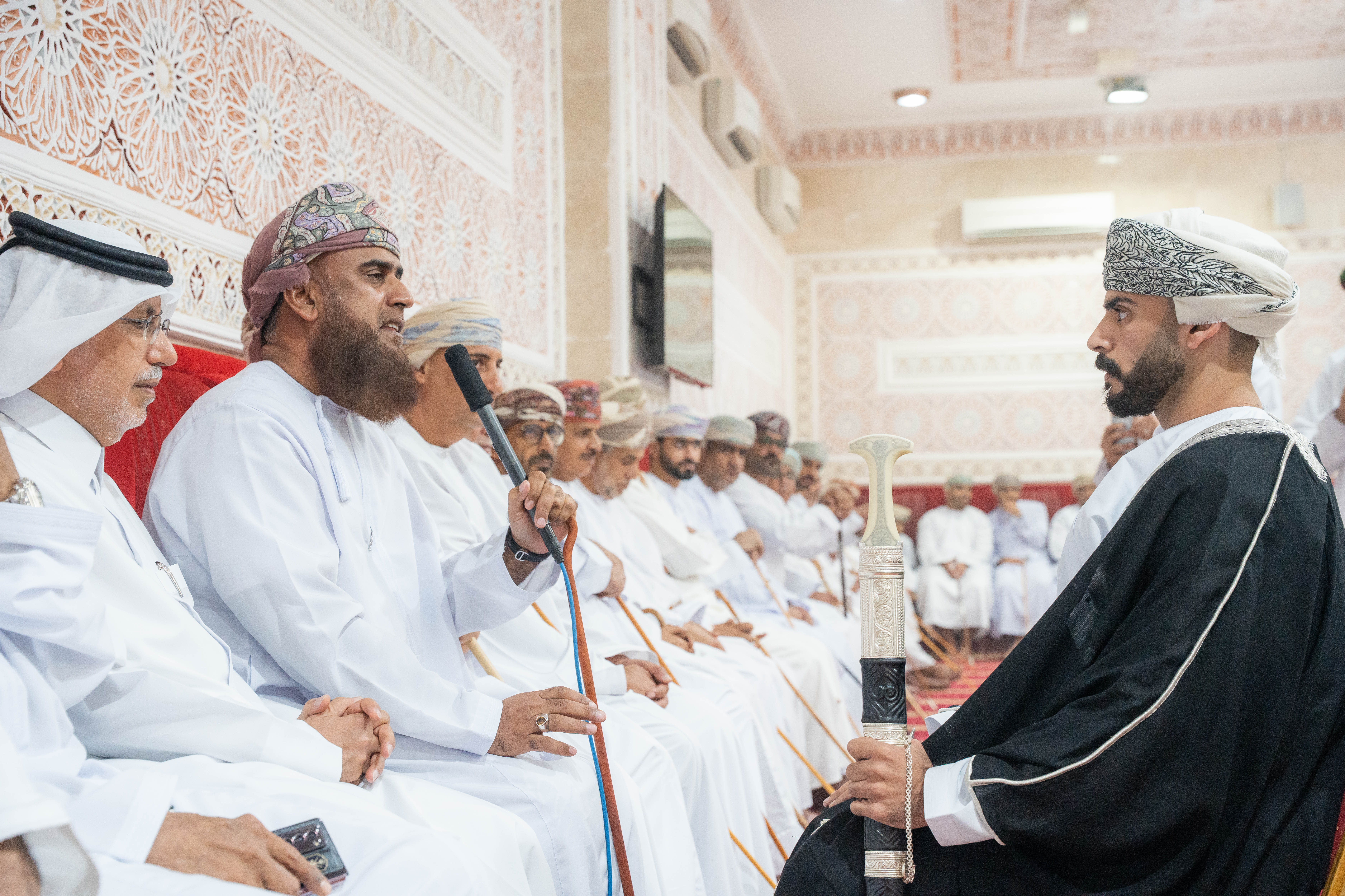 Madar Al-Saa Images 0.8376251544456694