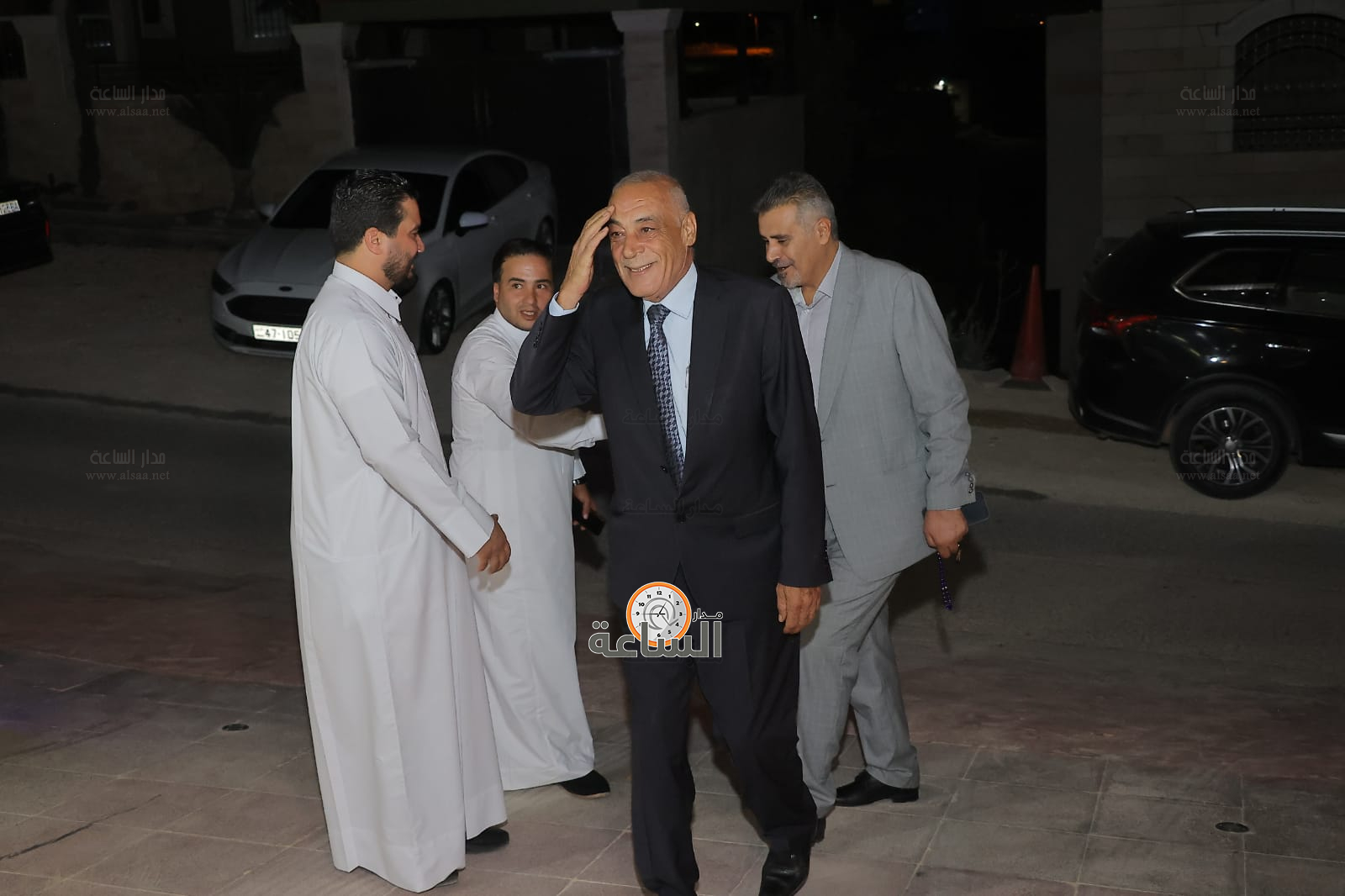 Madar Al-Saa Images 0.3103985911838235