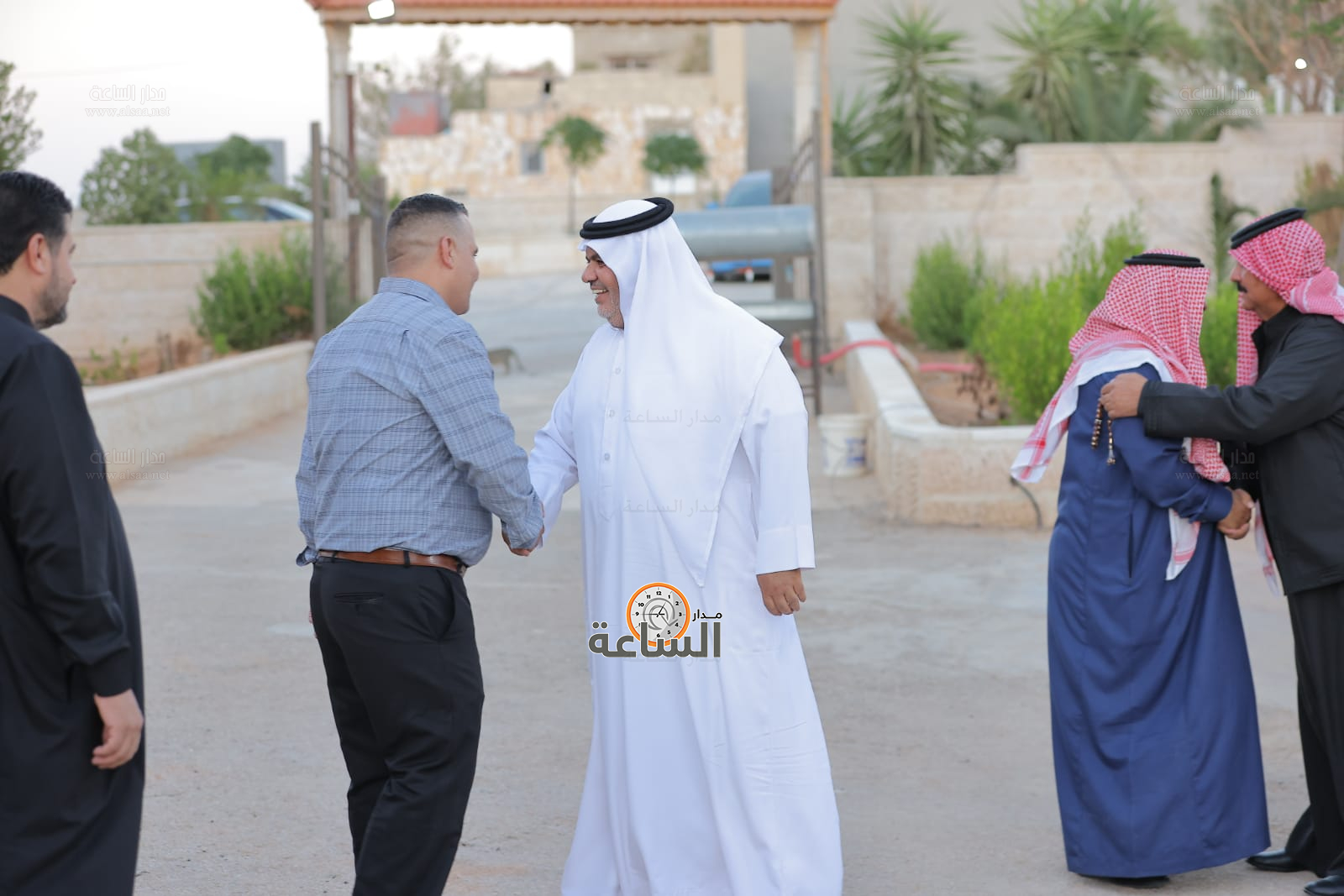 Madar Al-Saa Images 0.7942439235510772