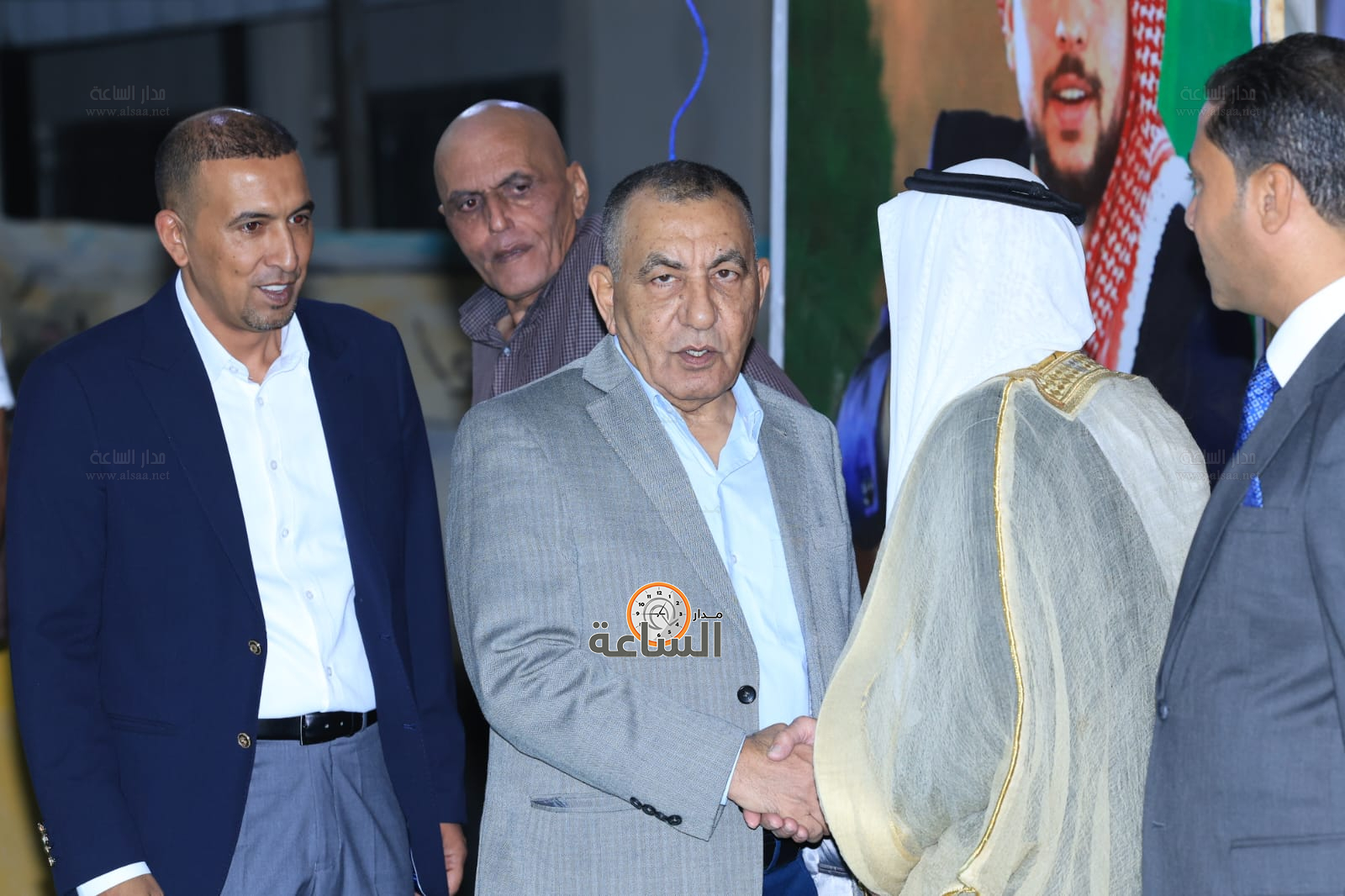 Madar Al-Saa Images 0.9359703436959447