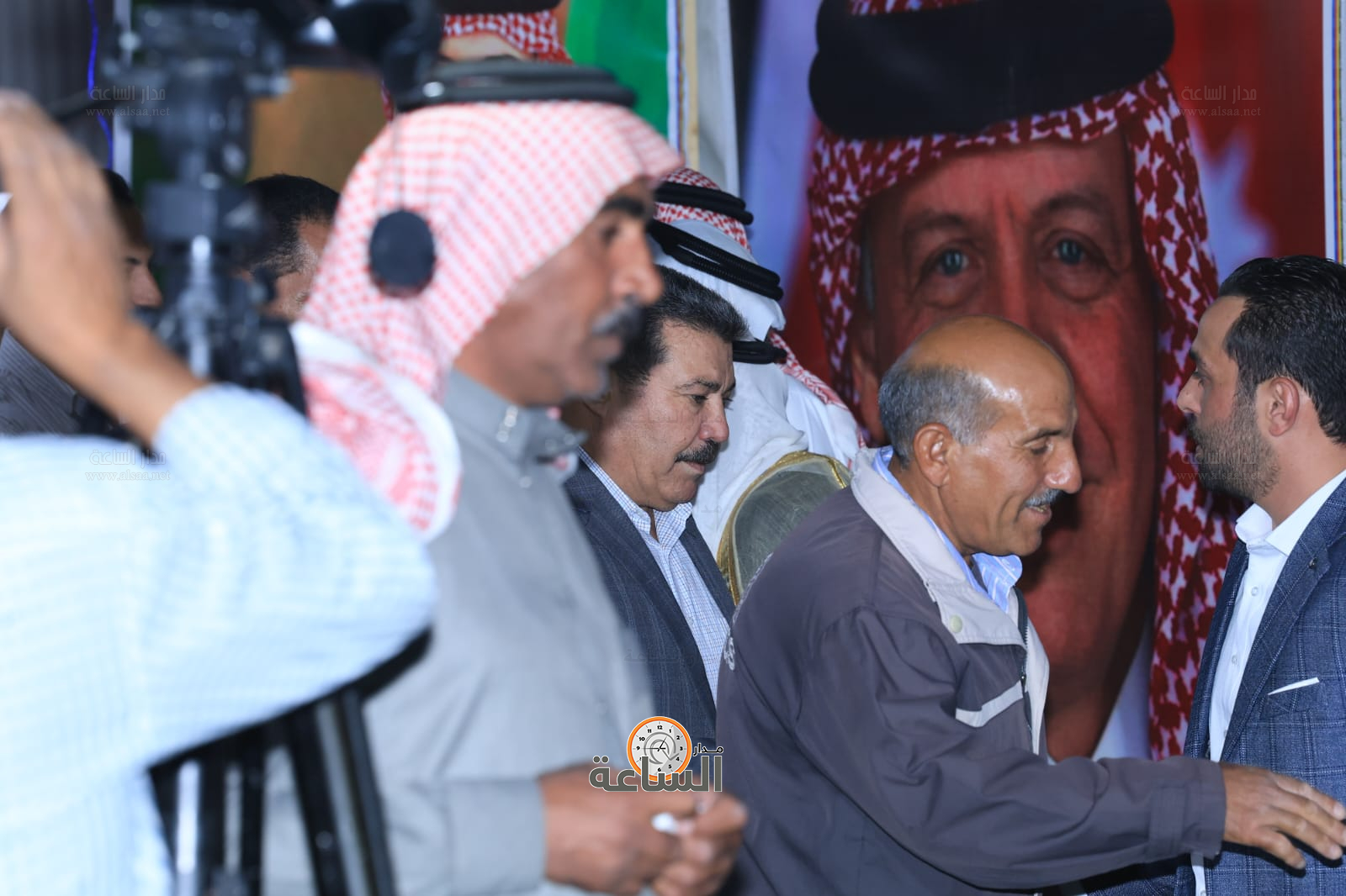 Madar Al-Saa Images 0.5837965343305938