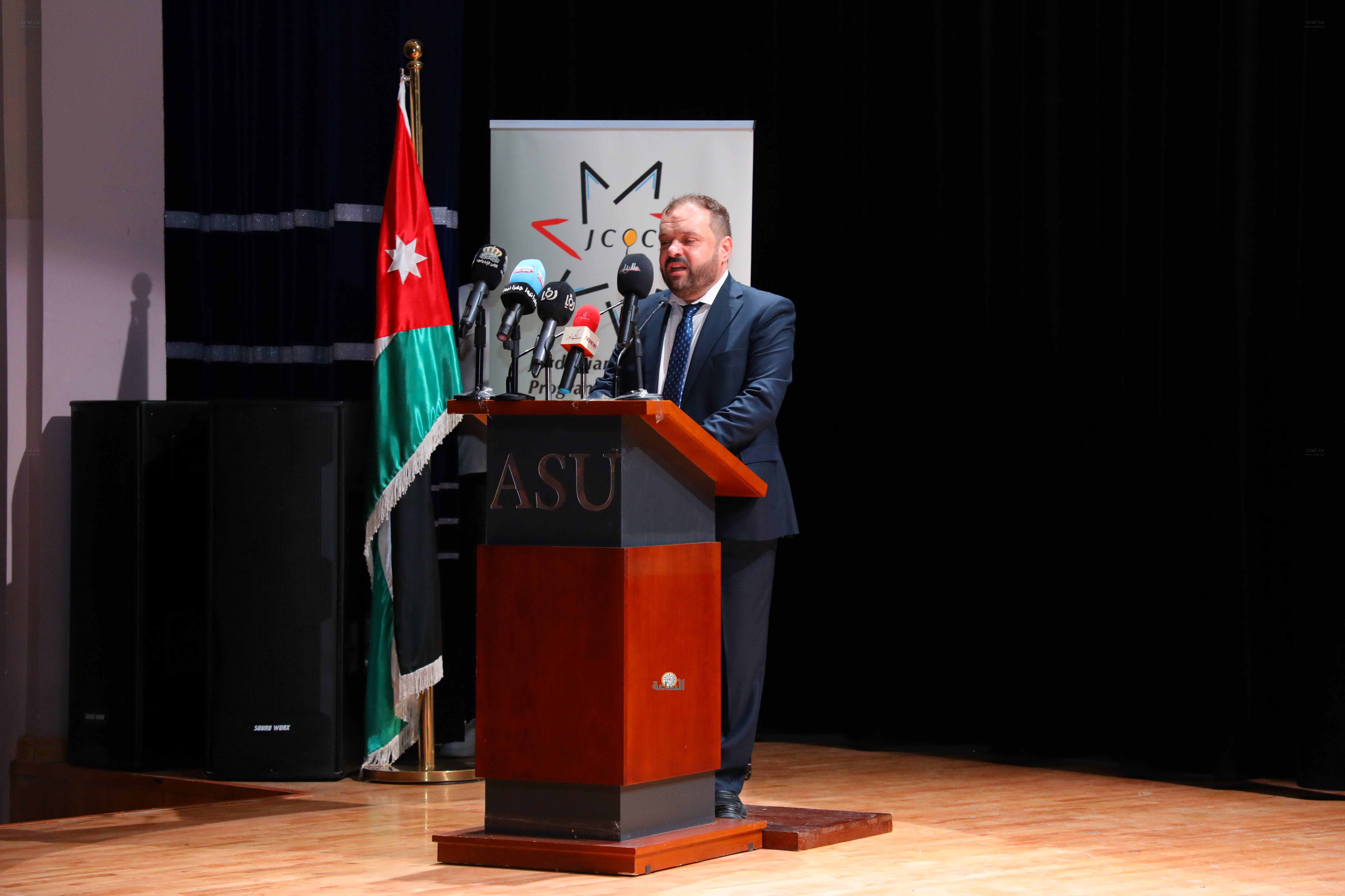 Madar Al-Saa Images 0.244728440639716