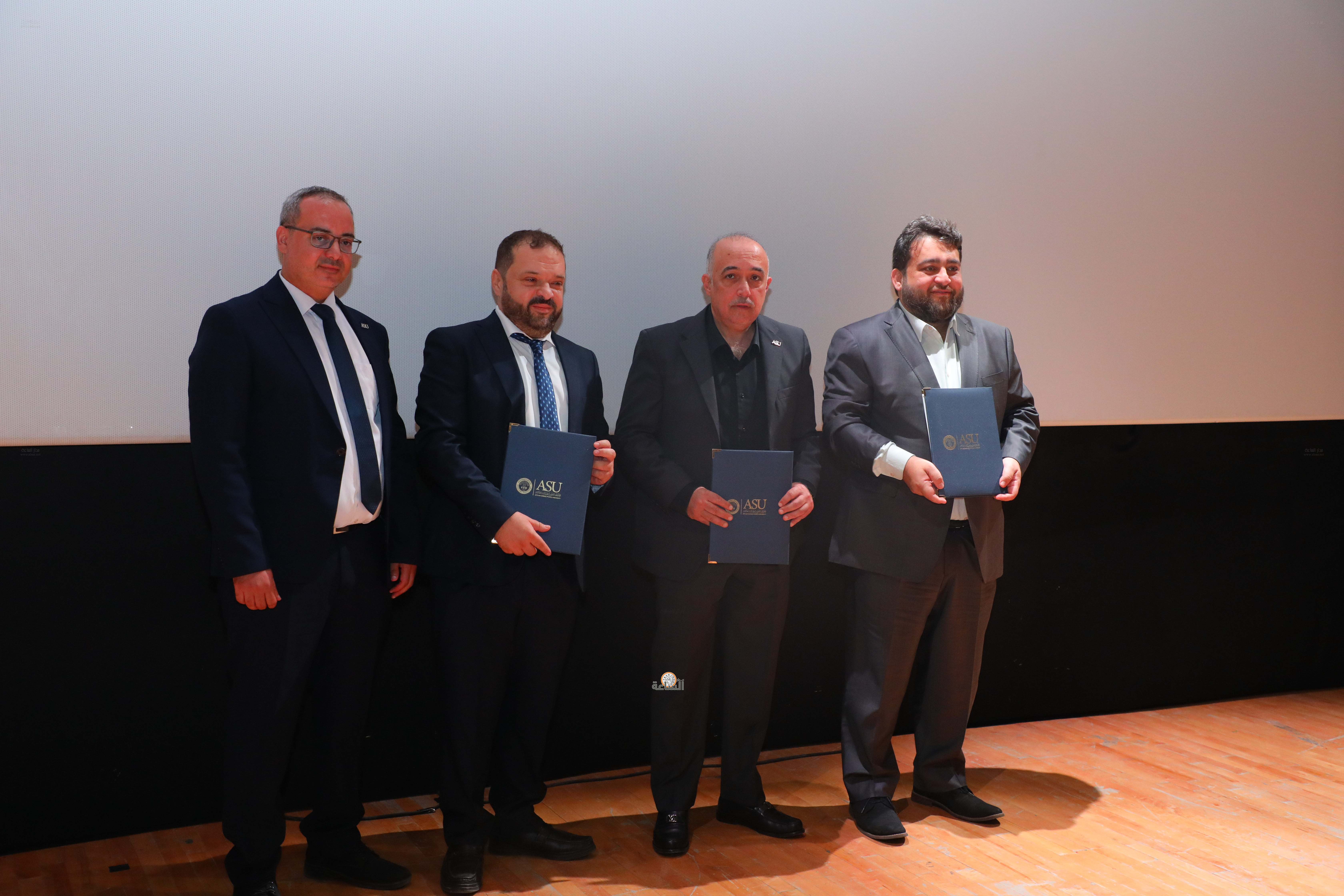 Madar Al-Saa Images 0.9758487374488798