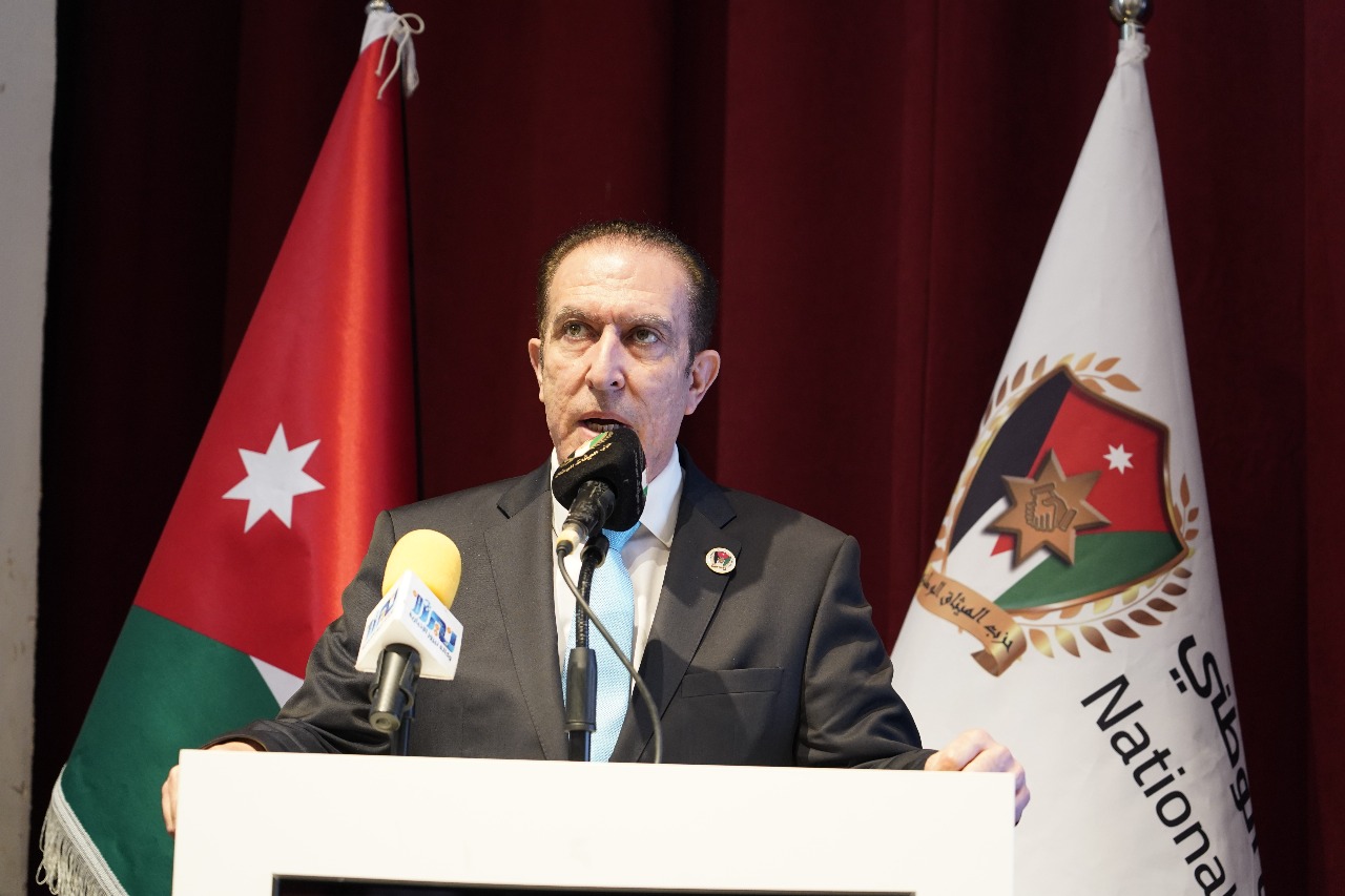 Madar Al-Saa Images 0.37788890096843597