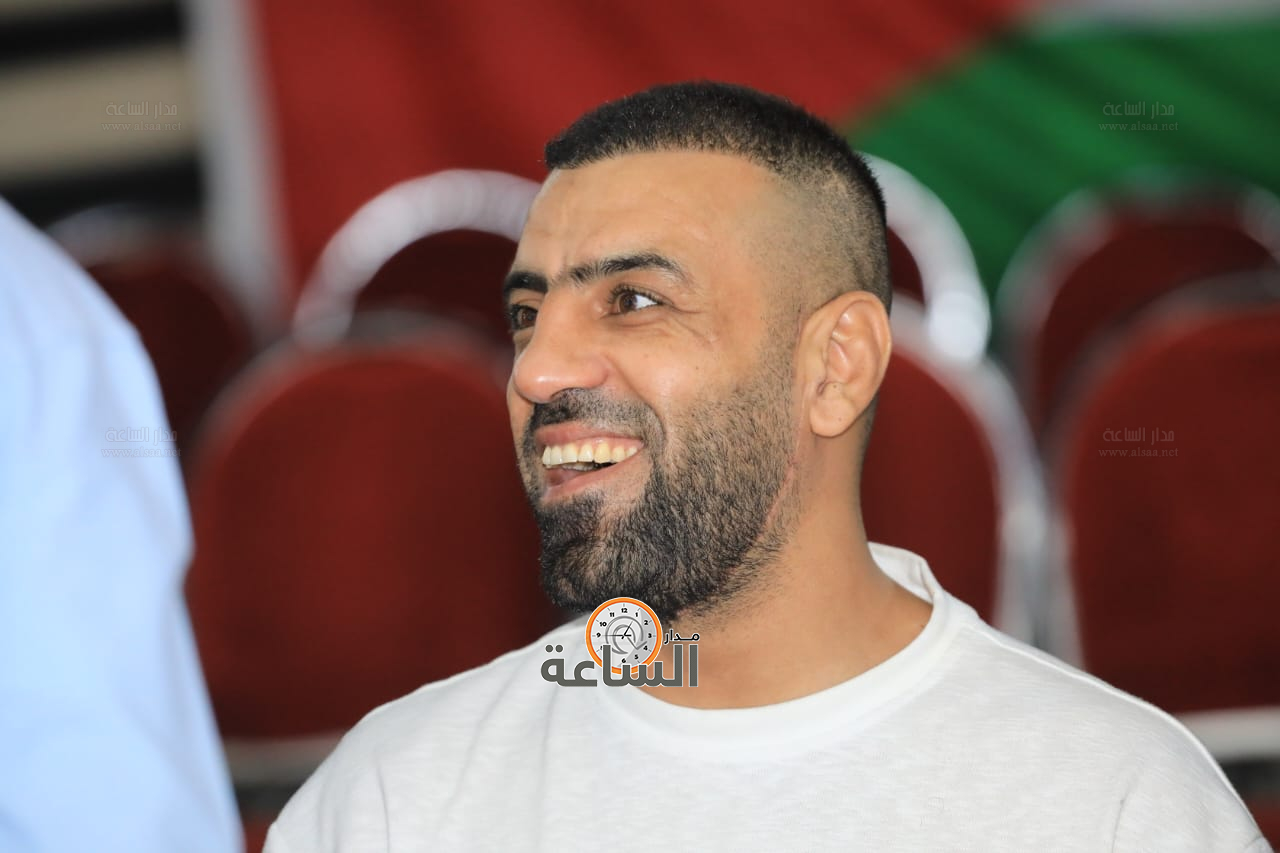 Madar Al-Saa Images 0.4753116480152454