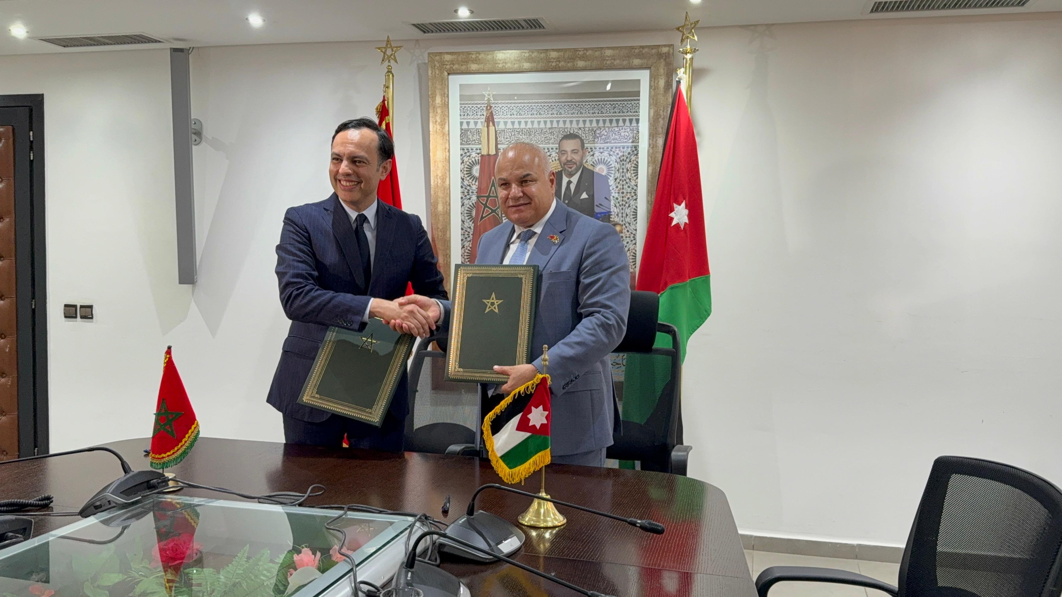 Madar Al-Saa Images 0.29488734631857494