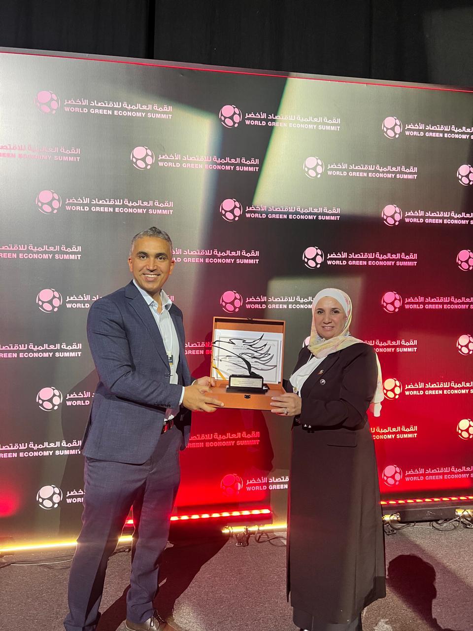 Madar Al-Saa Images 0.10273450404348838