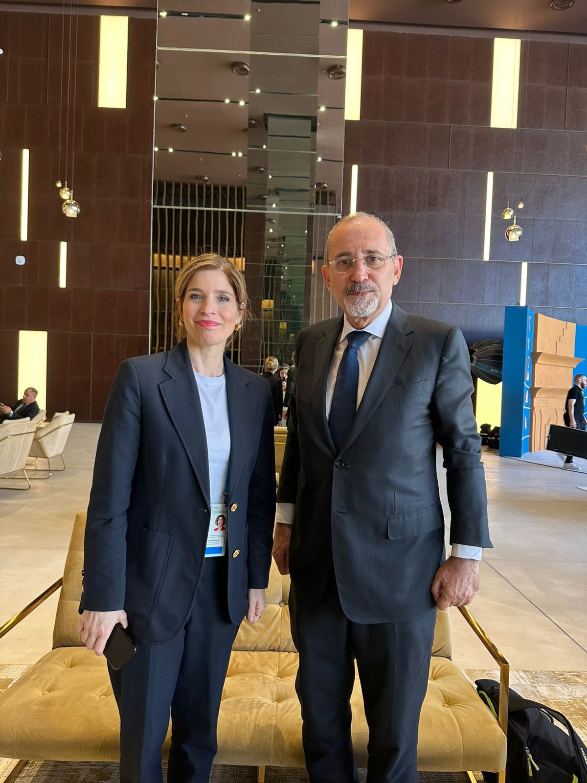 Madar Al-Saa Images 0.7399520974848364