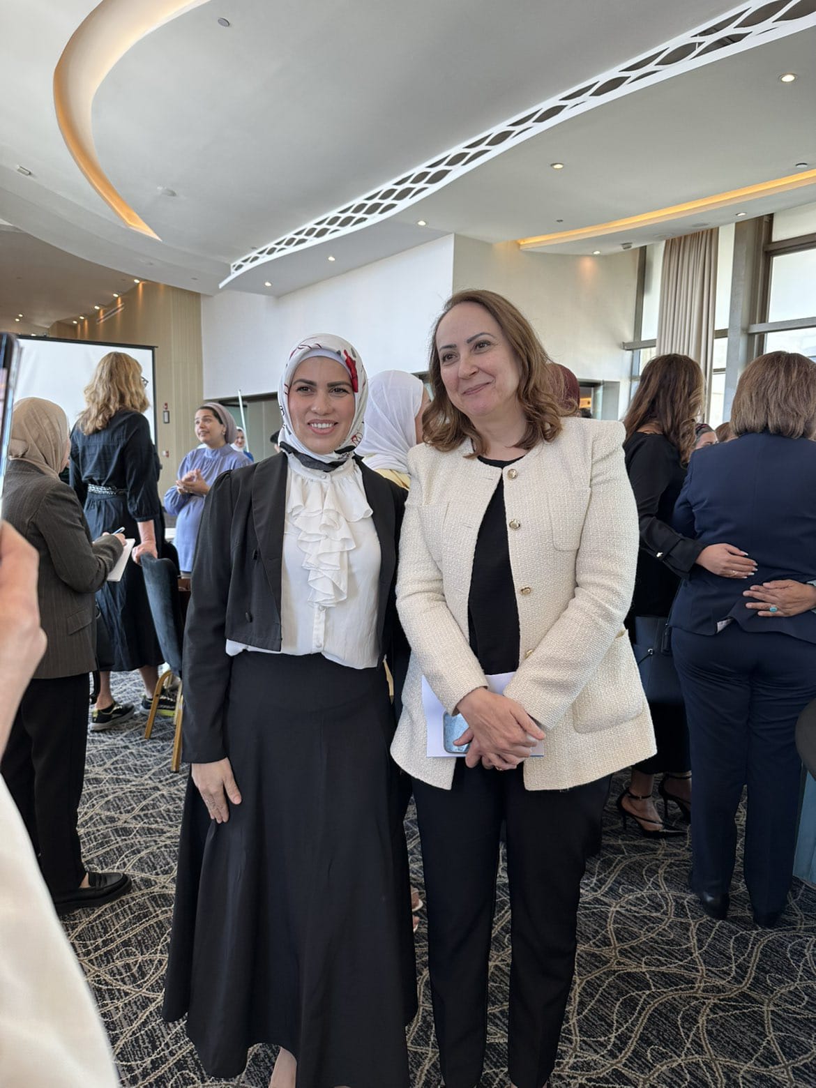 Madar Al-Saa Images 0.08993754144810939