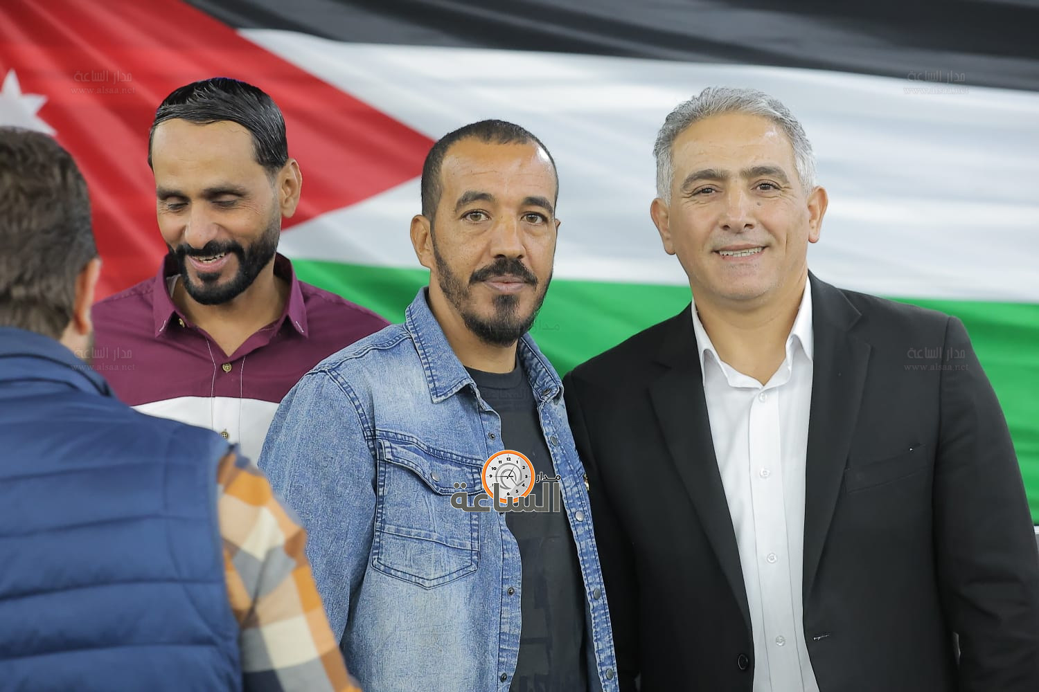 Madar Al-Saa Images 0.16816373331329504