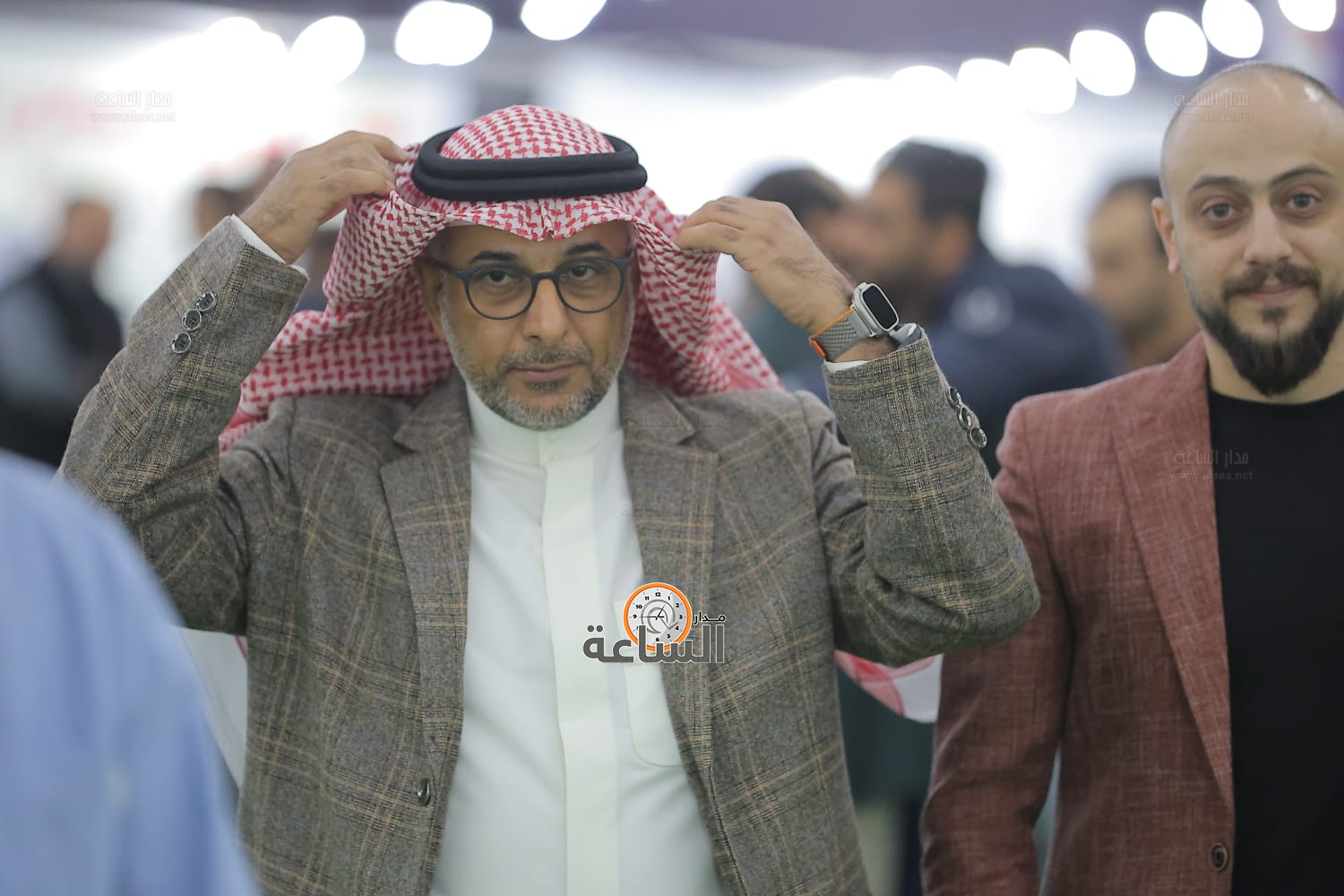 Madar Al-Saa Images 0.9897832378166141