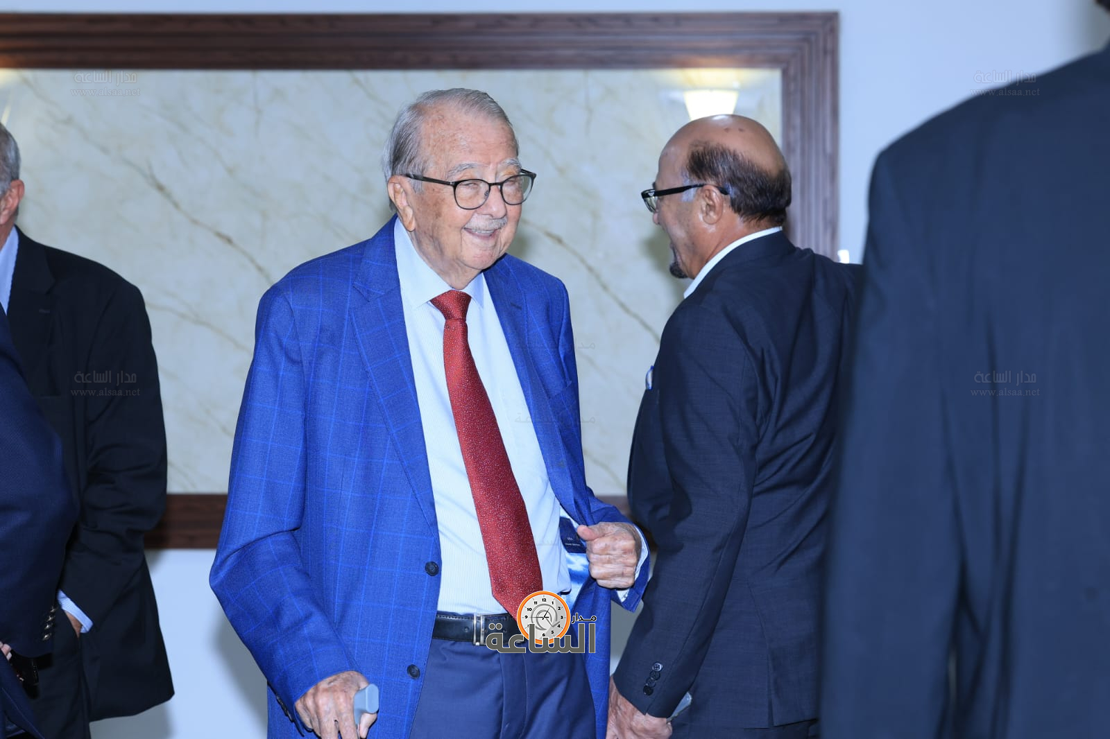 Madar Al-Saa Images 0.23428230076487422