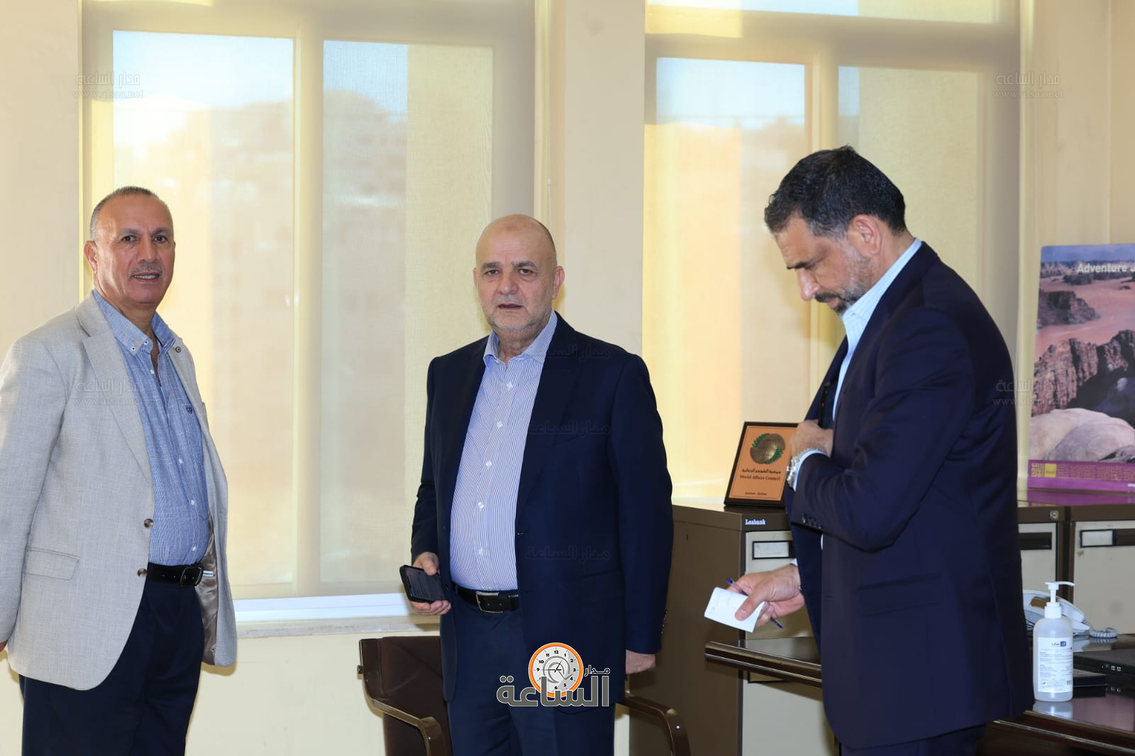 Madar Al-Saa Images 0.7515034819248311