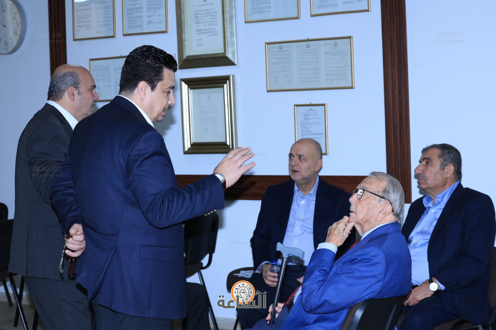 Madar Al-Saa Images 0.1659039417808228