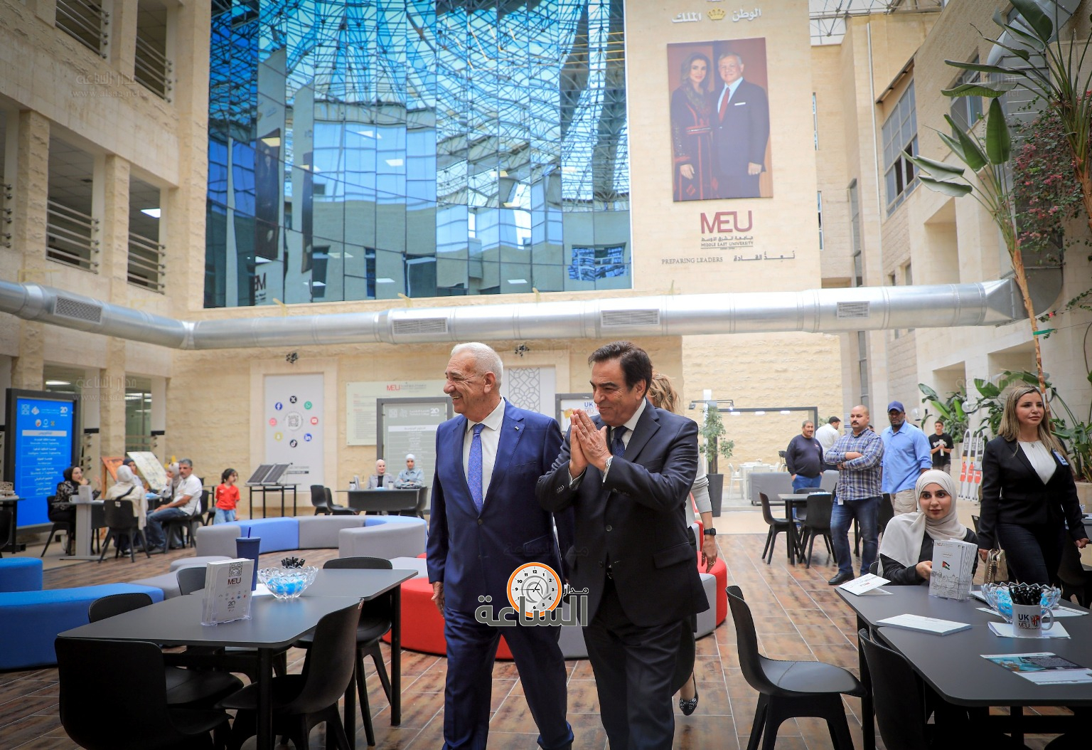 Madar Al-Saa Images 0.14912283201362997