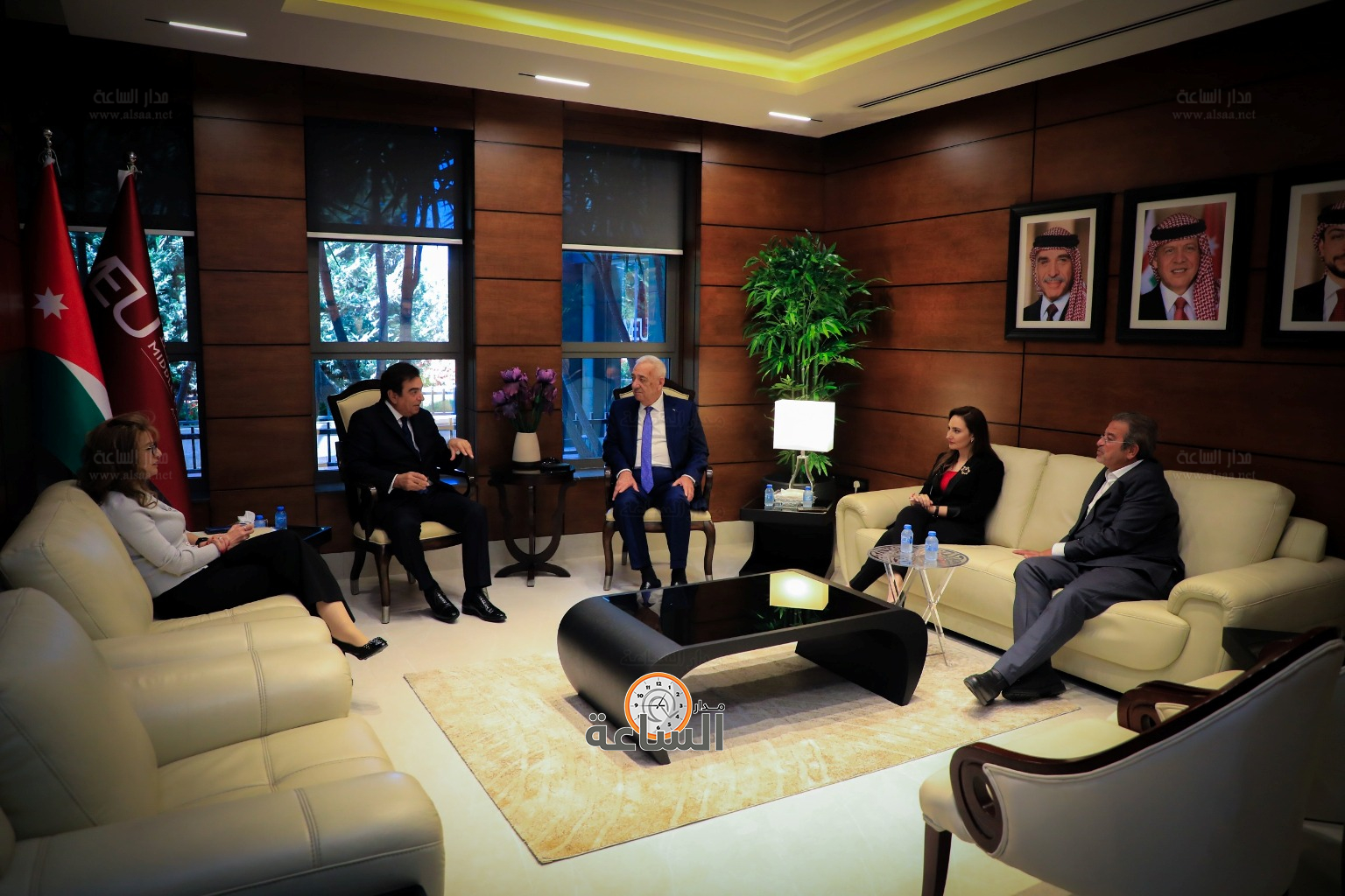 Madar Al-Saa Images 0.3778708486757051