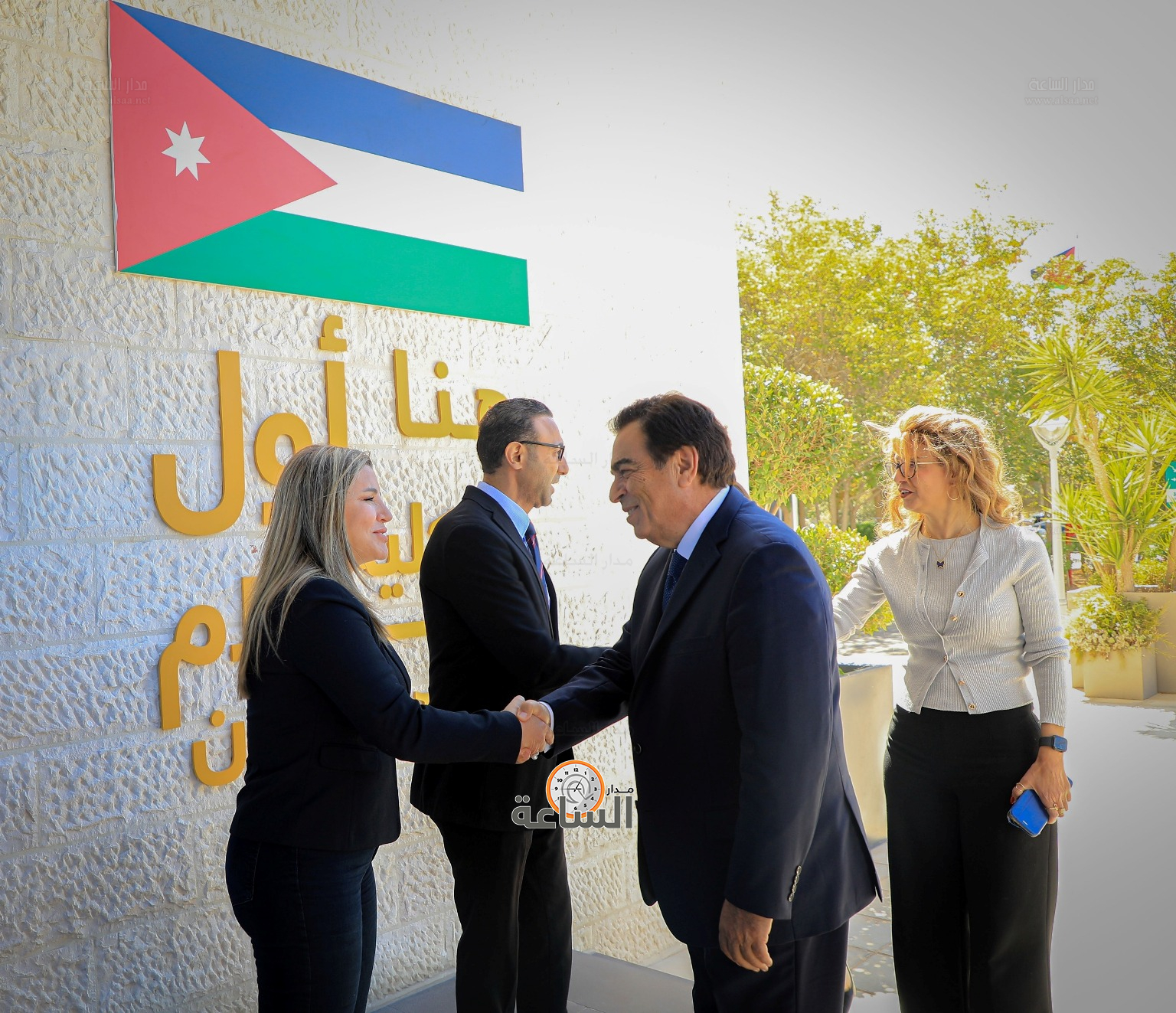 Madar Al-Saa Images 0.3142262648489851