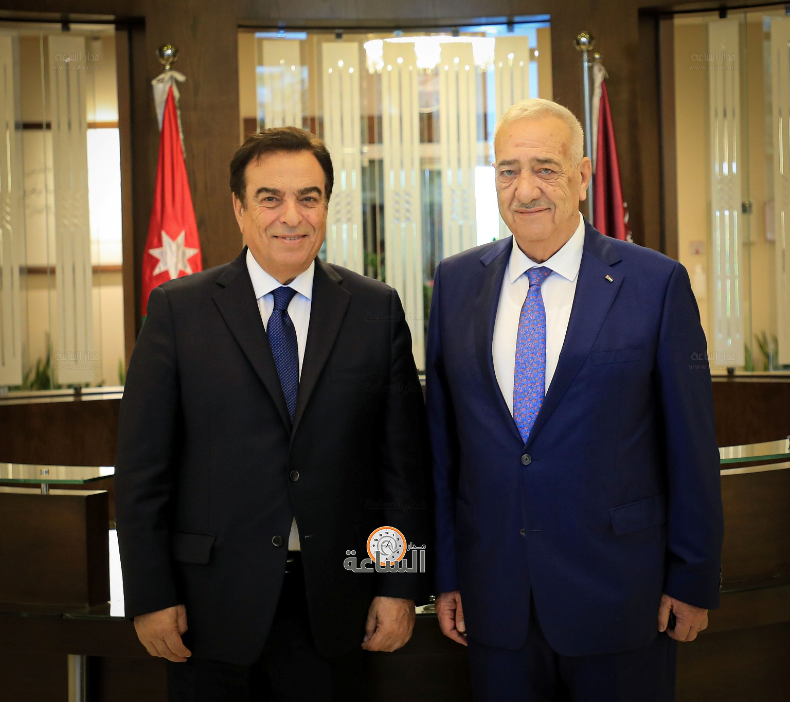 Madar Al-Saa Images 0.22223746439384784